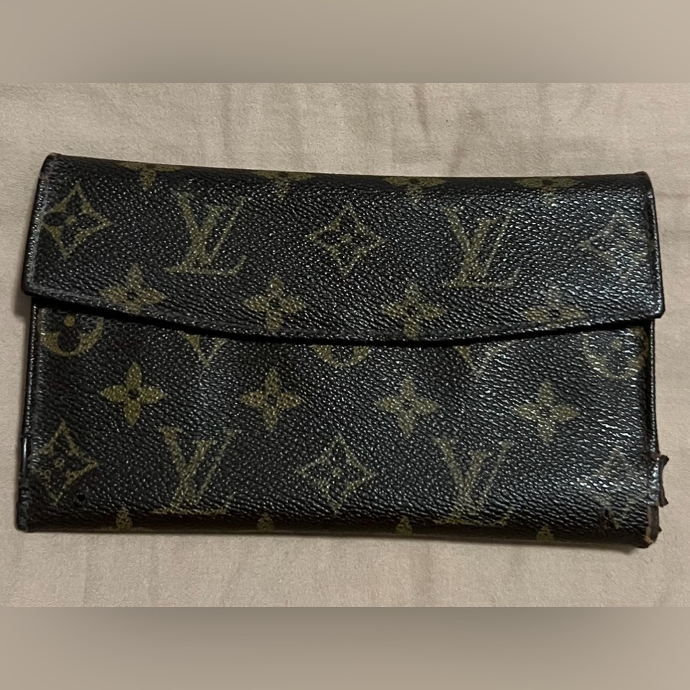 🤎Vintage Louis Vuitton Wallet🤎
